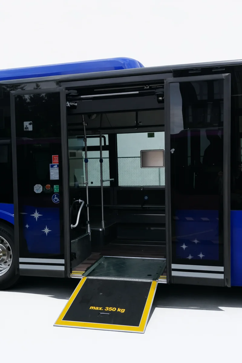 Mercedes O 530 Citaro GÜ - 3 Türen / Bild 8