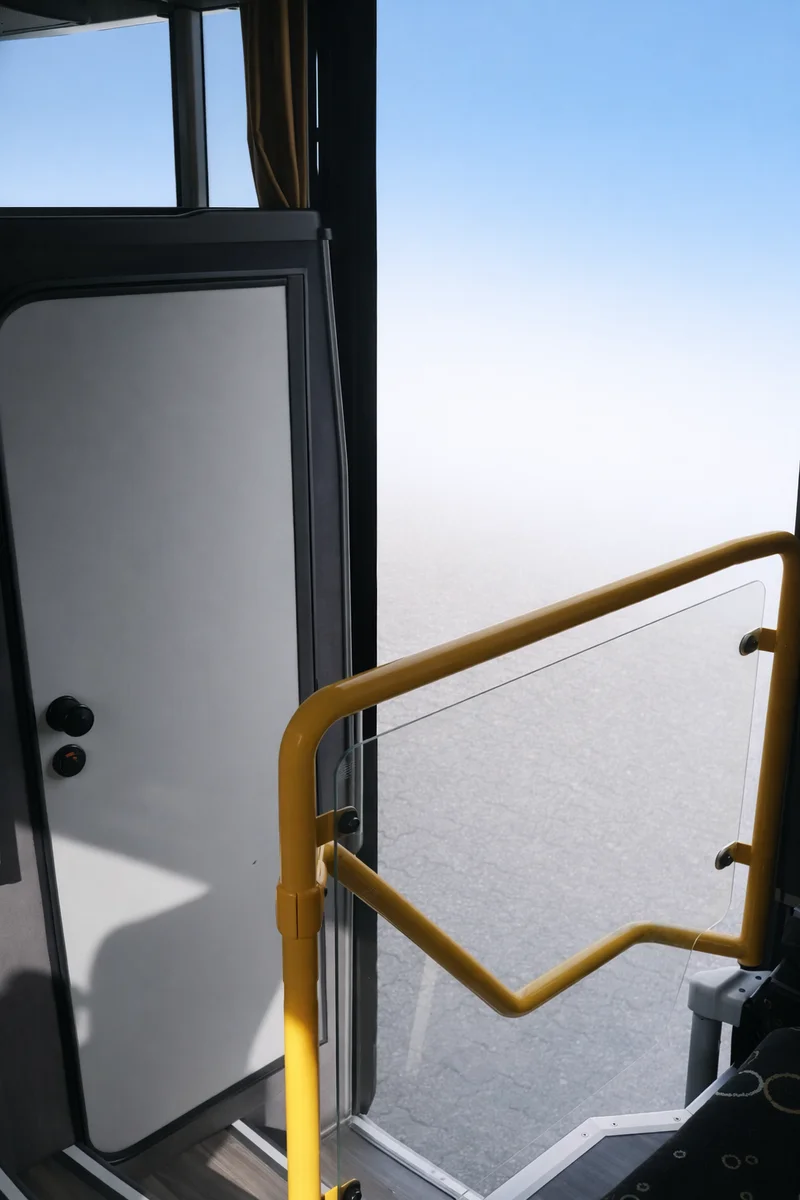 Mercedes Intouro M - 2 Türen / Bild 4