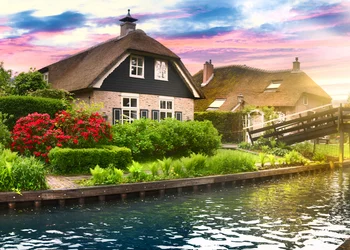 Giethoorn mit Grachtenfahrt